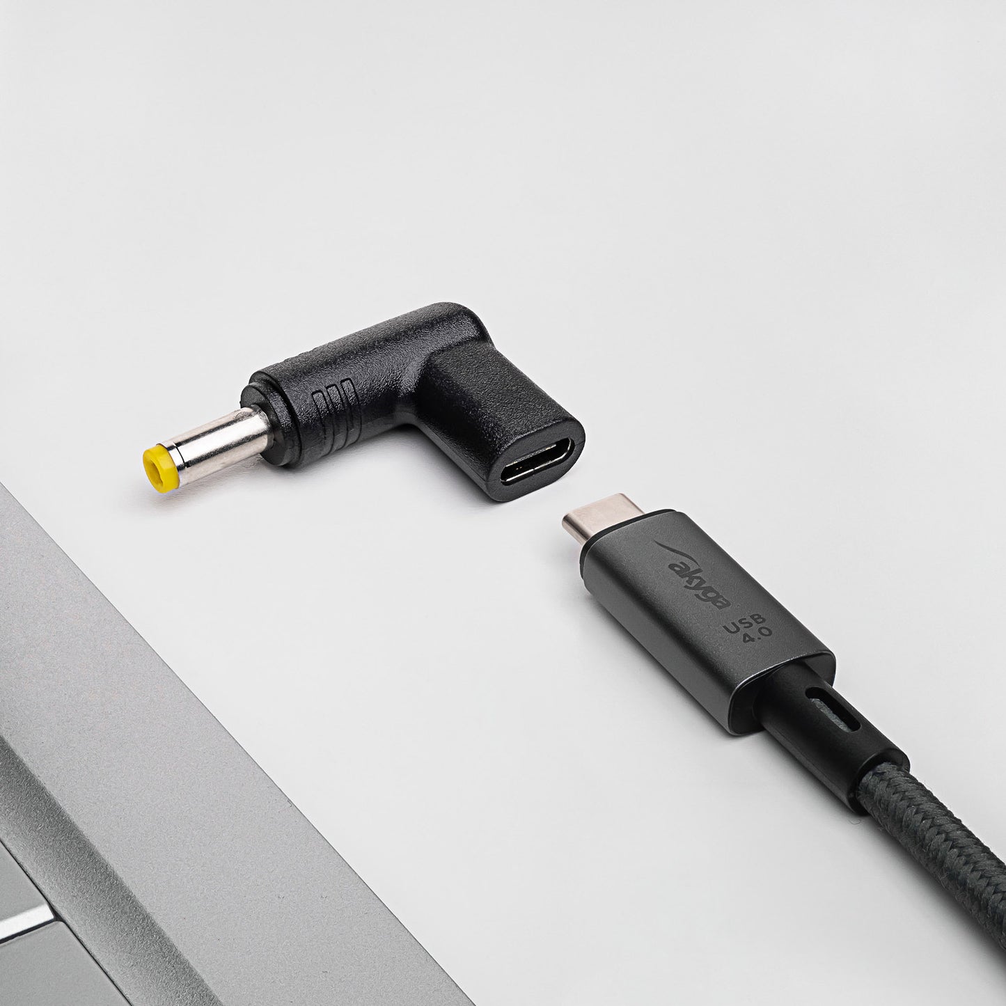 Laptop adapter AK-ND-C03 USB-C / 4.8 x 1.7 mm