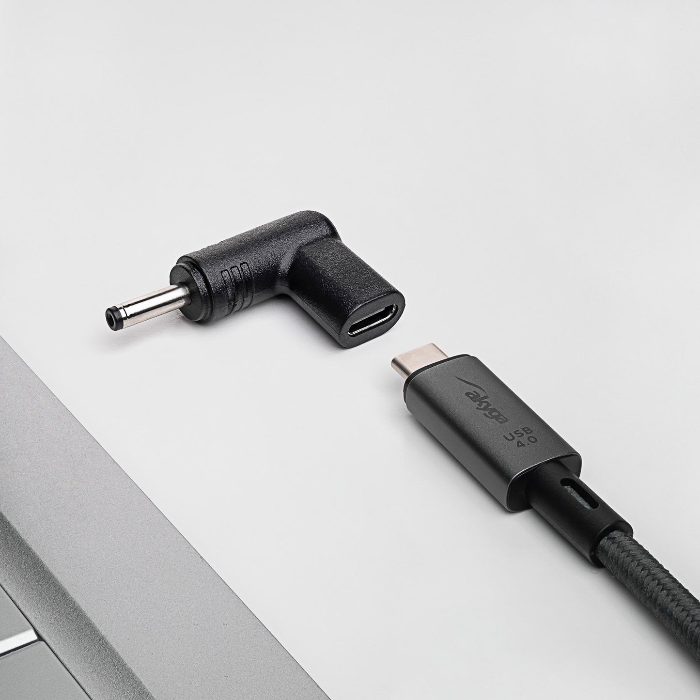 Laptop adapter AK-ND-C05 USB-C / 3.5 x 1.35 mm