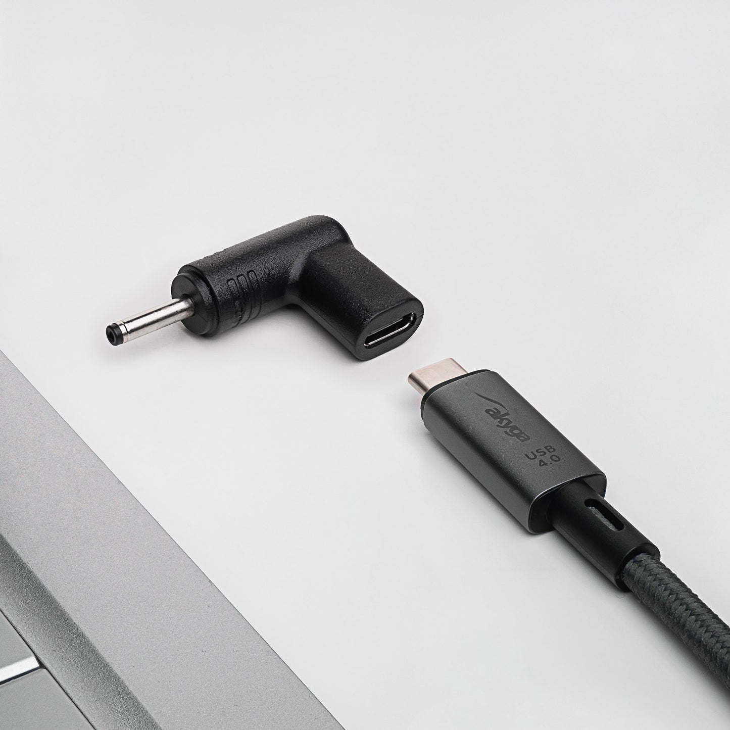Laptop adapter AK-ND-C06 USB-C / 3.0 x 1.0 mm