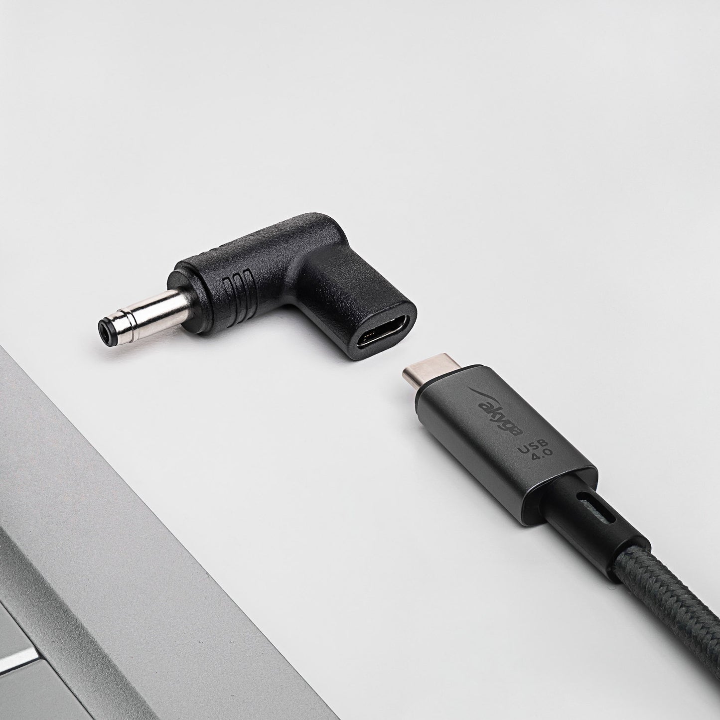 Laptop adapter AK-ND-C17 USB-C / 4.8 x 1.7 mm