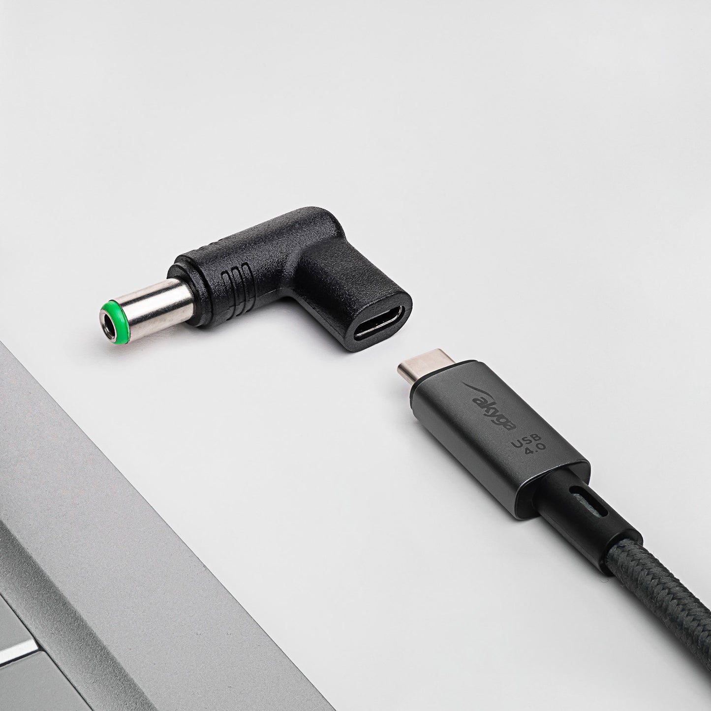Laptop adapter AK-ND-C18 USB-C / 6.3 x 3.0 mm