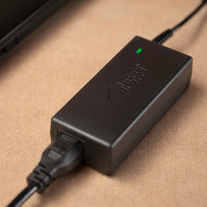 Tápegység AK-ND-79 5 - 20.2V / 2 - 4.3A 87W USB type C Power Delivery QC 3.0